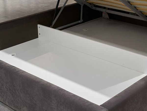 Вместительный бельевой ящик