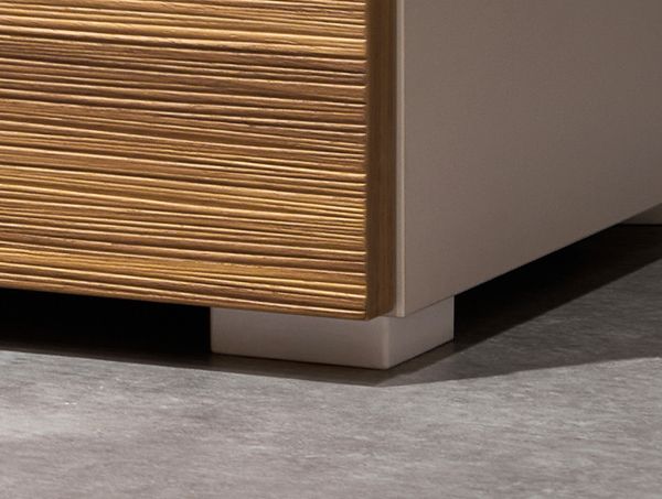 Регулируемые опоры 