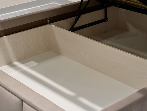 Вместительный бельевой ящик