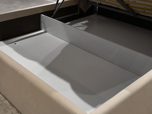 Вместительный бельевой ящик