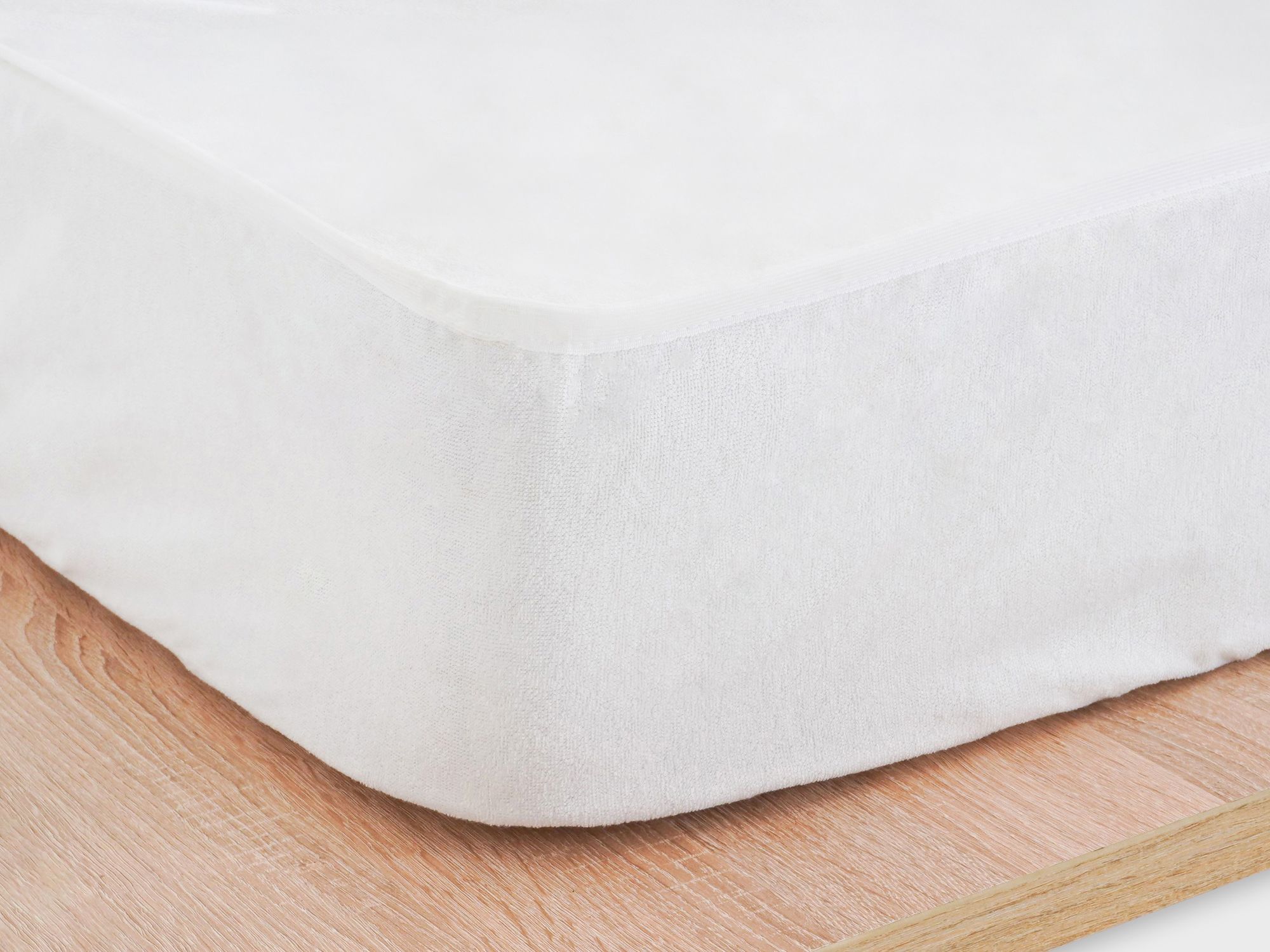 Защитный чехол Bront 90х190см