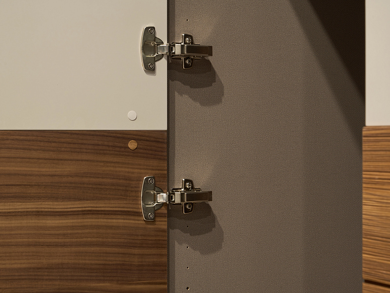 Шкаф двухдверный Monako MN124.1