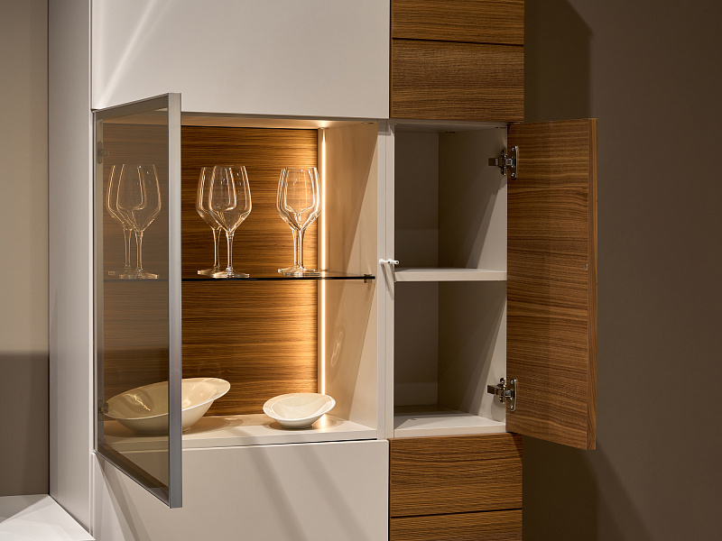 Шкаф-витрина Monako MN616.1