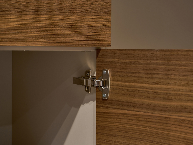 Шкаф-витрина Monako MN616.1