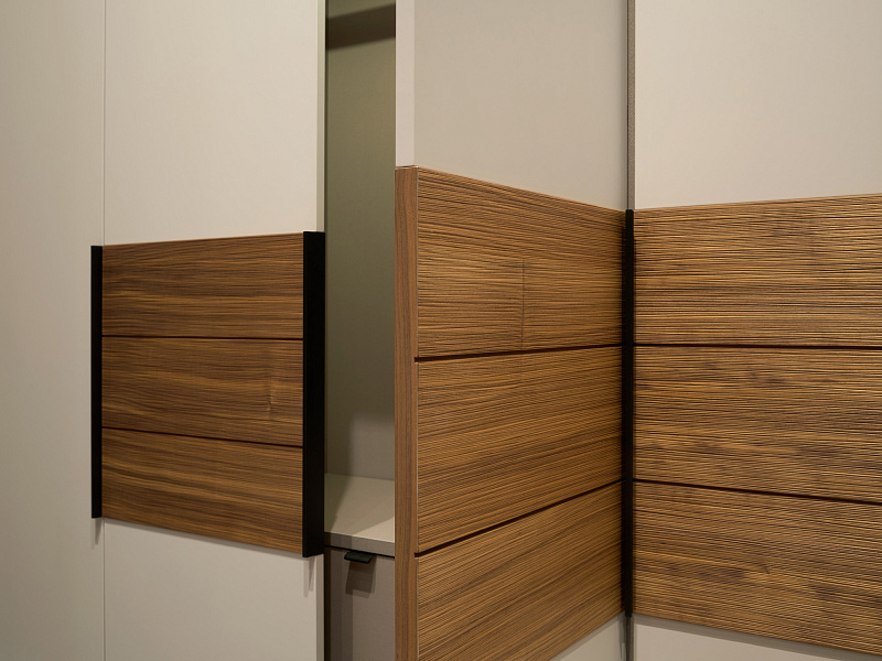 Шкаф двухдверный Monako MN121.1