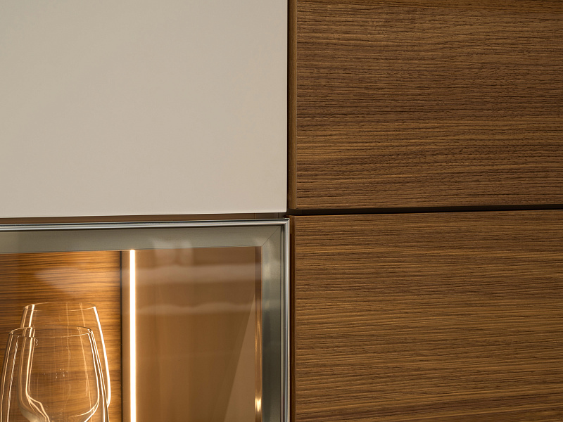 Шкаф-витрина Monako MN616.1