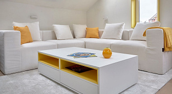 Солнечная гостиная с ламповым звуком