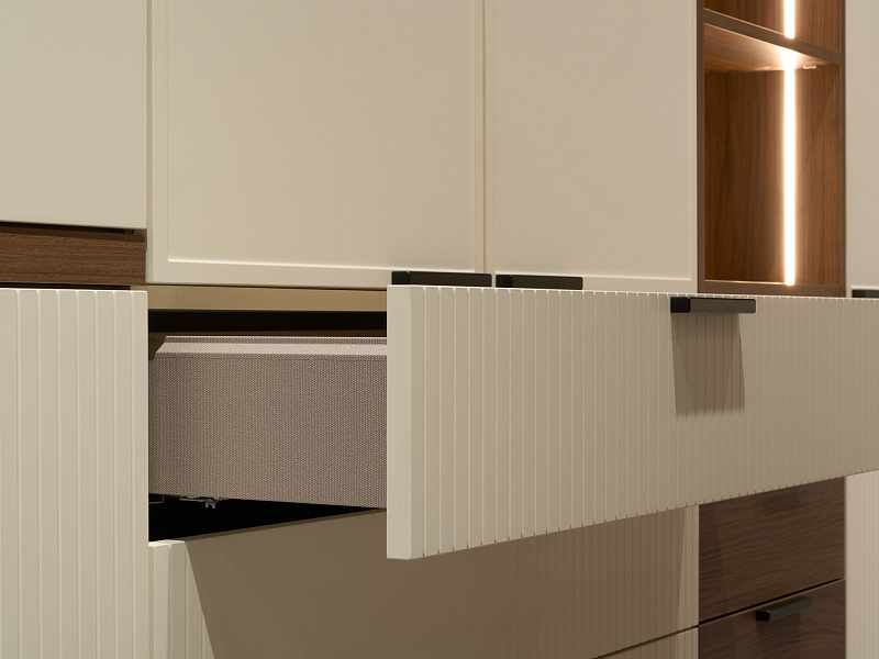 Двухдверный шкаф Napoli NP321.2