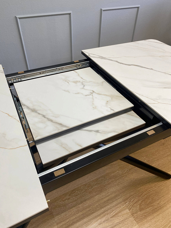 Стол обеденный Kenner DC1300 Черный / Мрамор золотой