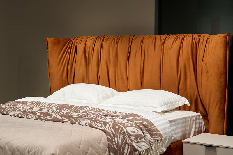 Двуспальная кровать с подъемным механизмом Plisse NK184.22