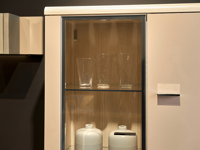 Шкаф-витрина Este ST509.3