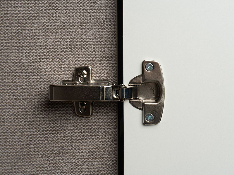 Двухдверный шкаф с зеркалом Arta AR1123.1