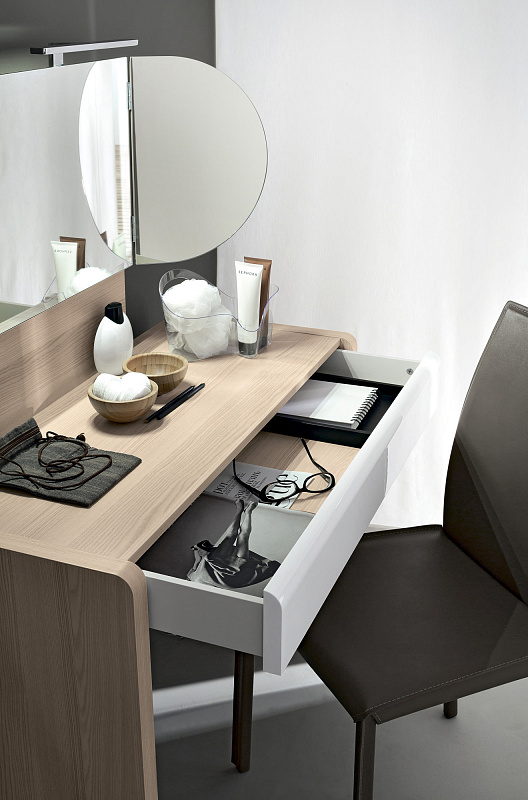 Стол туалетный Este ST008.0