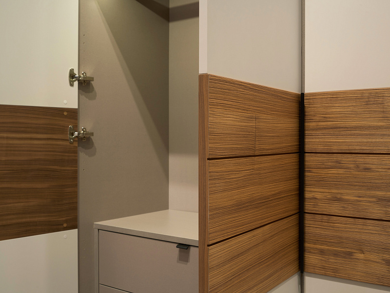 Шкаф двухдверный Monako MN121.1