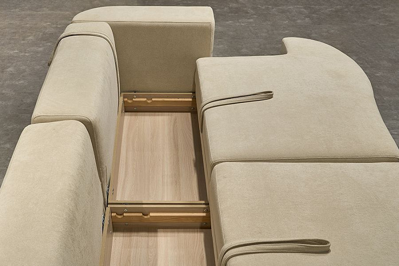 Фото Рассказали аудитории «Известий» о диванах 