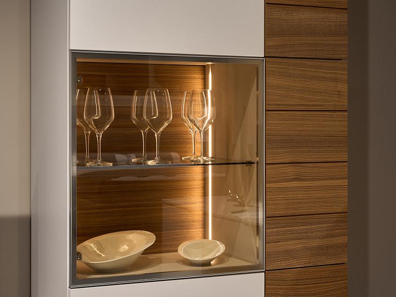 Шкаф-витрина Monako MN616.1